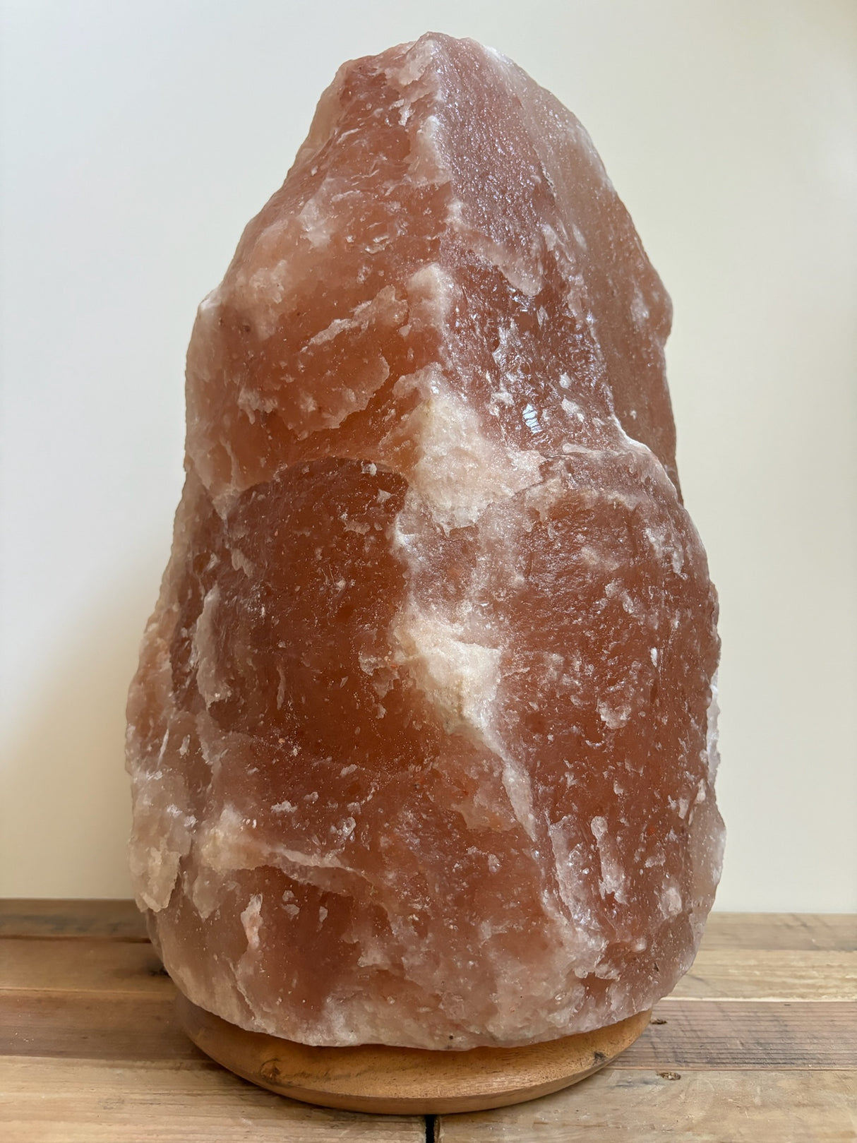 Himalaya zoutlamp 20-25kg, handgemaakt uit roze Himalayazout, sfeervolle natuurlijke luchtzuiveraar.