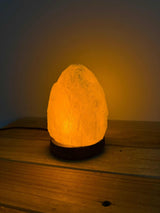 Himalaya USB zoutlamp natuurlijke grijze vorm met kalmerende gloed